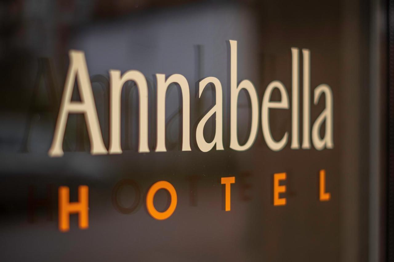 ホテル Annabella リガ エクステリア 写真
